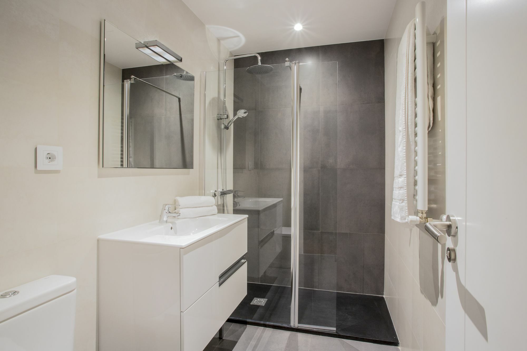 Slow Suites Augusto Madrid Exteriör bild